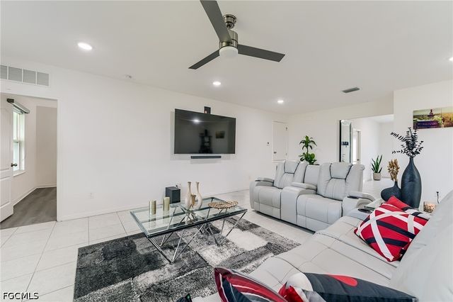 3320 NW 4th TER, Cape Coral, FL 33993