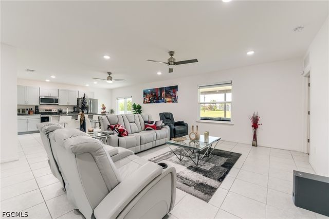 3320 NW 4th TER, Cape Coral, FL 33993