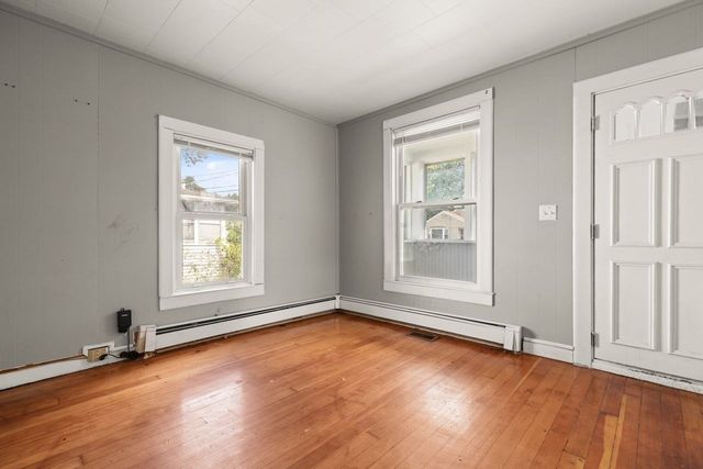75 Sterling Ave, Brockton, MA 02305