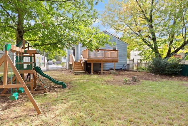 75 Sterling Ave, Brockton, MA 02305