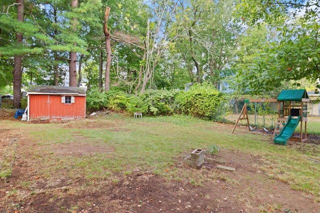 75 Sterling Ave, Brockton, MA 02305