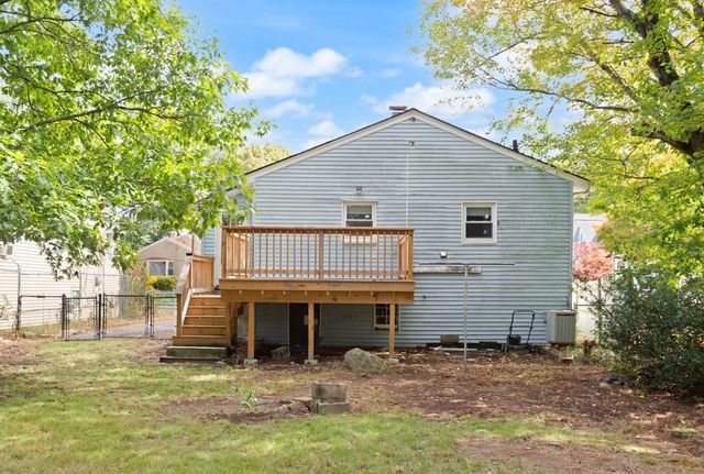 75 Sterling Ave, Brockton, MA 02305