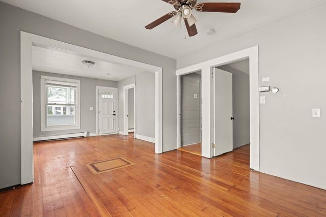 75 Sterling Ave, Brockton, MA 02305