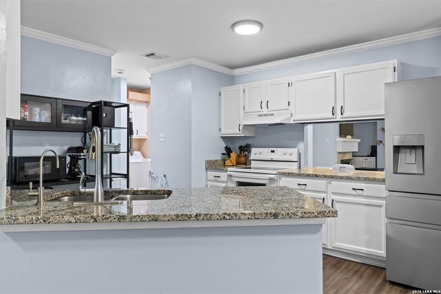 6970 Country Dawn, San Antonio, TX 78240
