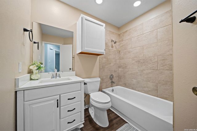 6970 Country Dawn, San Antonio, TX 78240