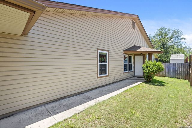 6970 Country Dawn, San Antonio, TX 78240