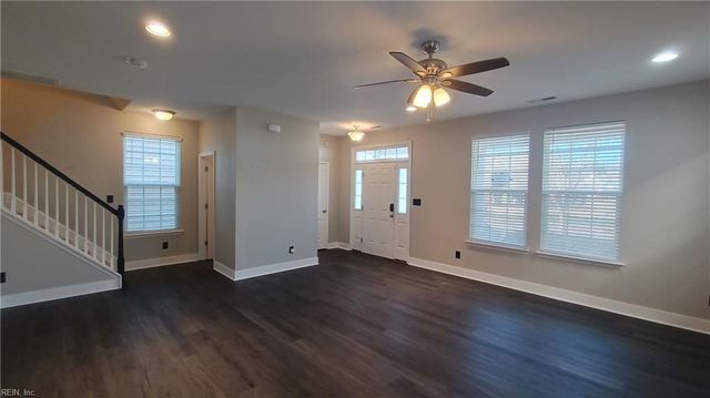 342 Harmony DR, Portsmouth, VA 23701