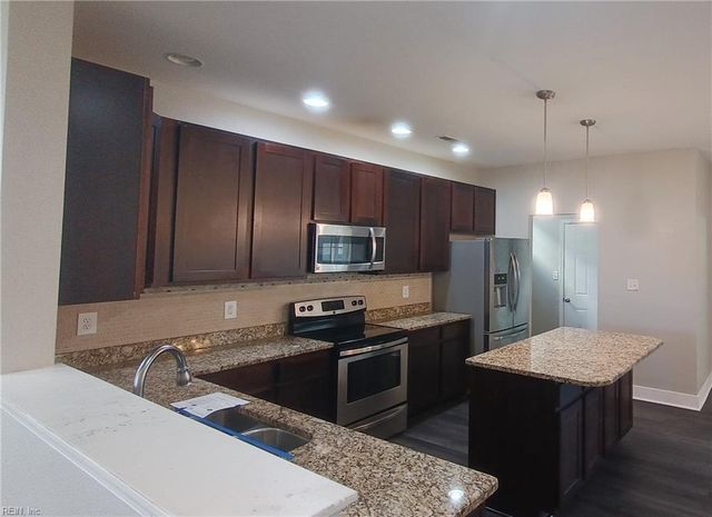 342 Harmony DR, Portsmouth, VA 23701