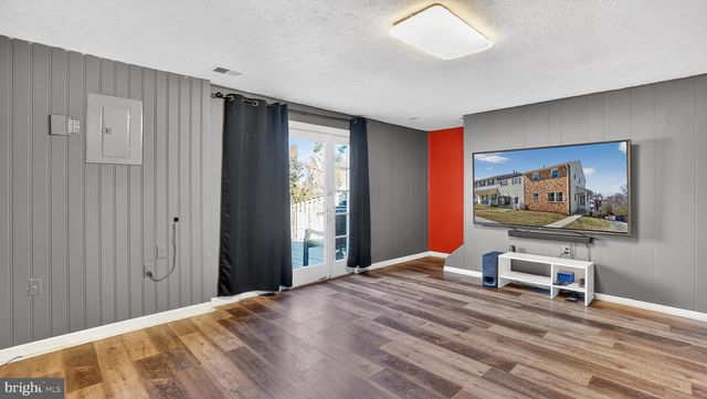 480 WORTHINGTON RD, Millersville, MD 21108