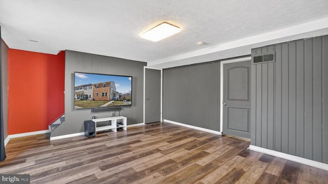 480 WORTHINGTON RD, Millersville, MD 21108