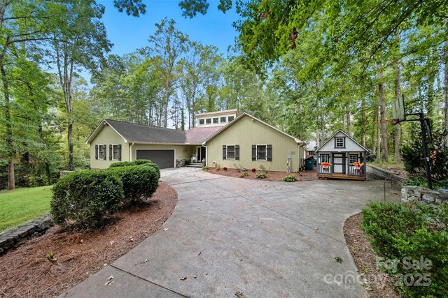 507 6th Avenue NE, Conover, NC 28613