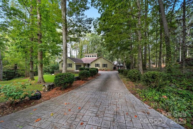 507 6th Avenue NE, Conover, NC 28613