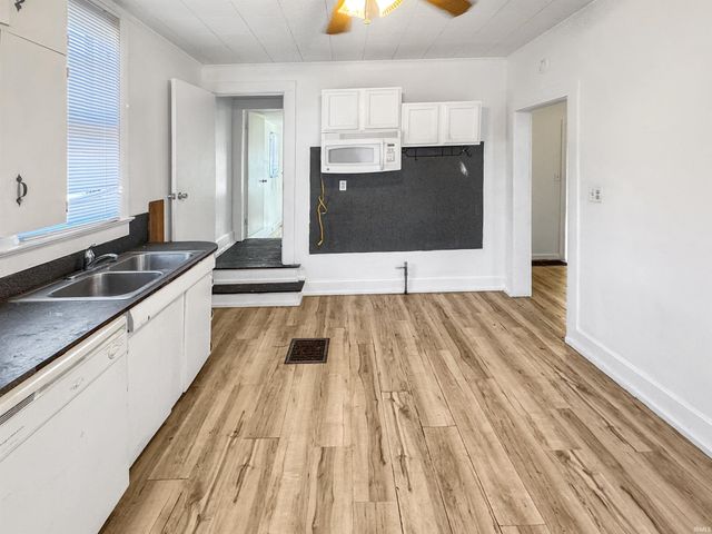 656 E Oregon Street, Evansville, IN 47711