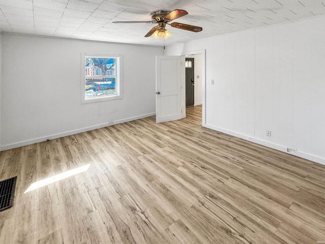 656 E Oregon Street, Evansville, IN 47711