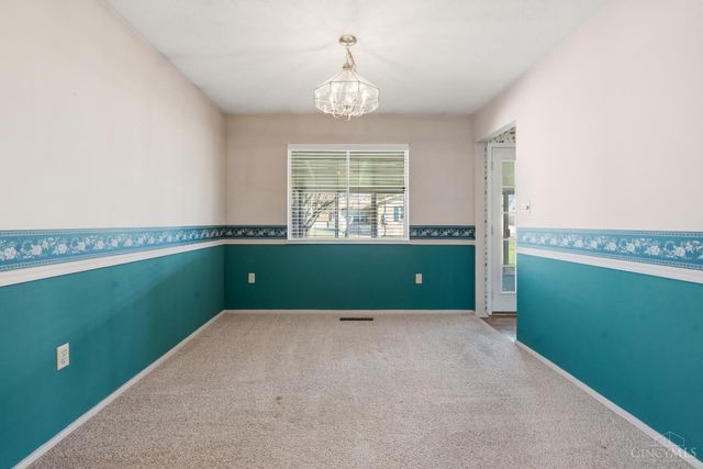 408 Mayfair Drive, Wilmington, OH 45177