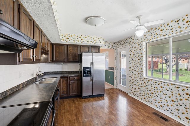 408 Mayfair Drive, Wilmington, OH 45177