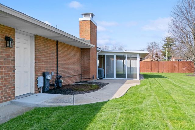 408 Mayfair Drive, Wilmington, OH 45177