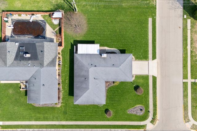 408 Mayfair Drive, Wilmington, OH 45177