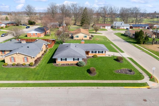 408 Mayfair Drive, Wilmington, OH 45177