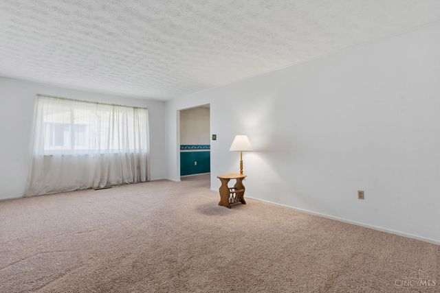 408 Mayfair Drive, Wilmington, OH 45177