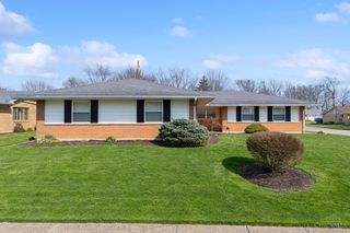 408 Mayfair Drive, Wilmington, OH 45177