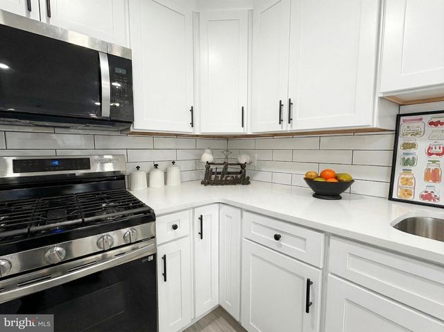 109 ACRES DR, Hamilton, NJ 08690