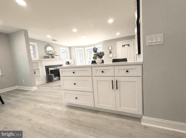 109 ACRES DR, Hamilton, NJ 08690