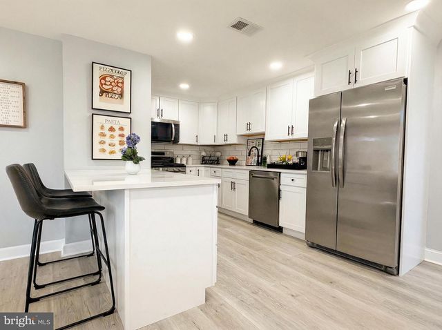 109 ACRES DR, Hamilton, NJ 08690