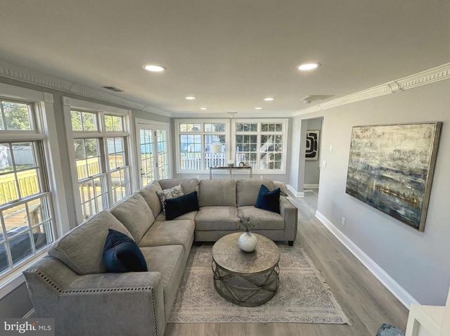 109 ACRES DR, Hamilton, NJ 08690