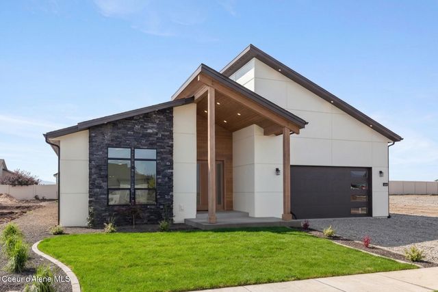 2448 E Salvation CT, Post Falls, ID 83854