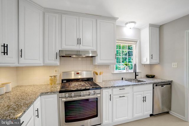 7107 COVENTRY RD, Alexandria, VA 22306