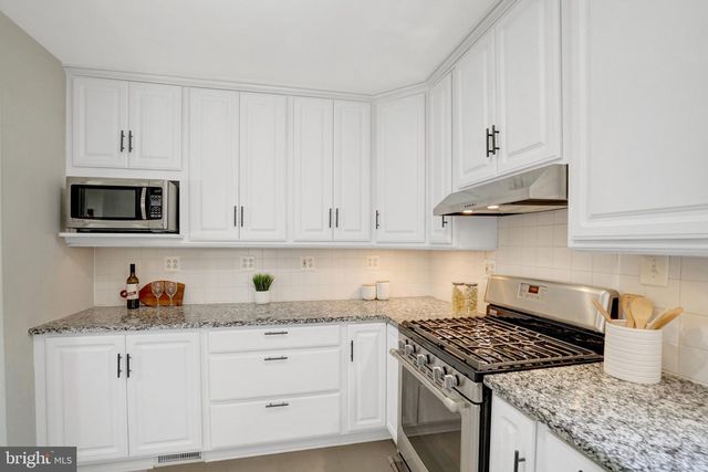 7107 COVENTRY RD, Alexandria, VA 22306