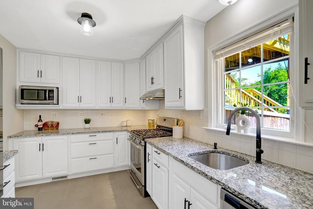 7107 COVENTRY RD, Alexandria, VA 22306