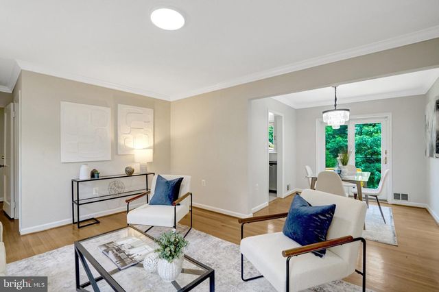 7107 COVENTRY RD, Alexandria, VA 22306