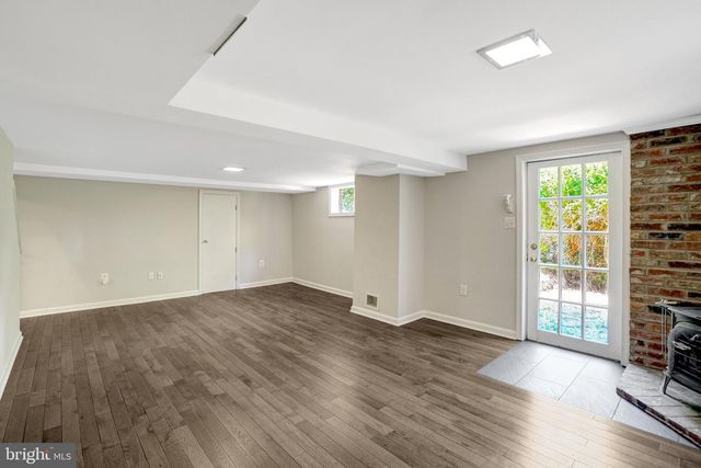 7107 COVENTRY RD, Alexandria, VA 22306