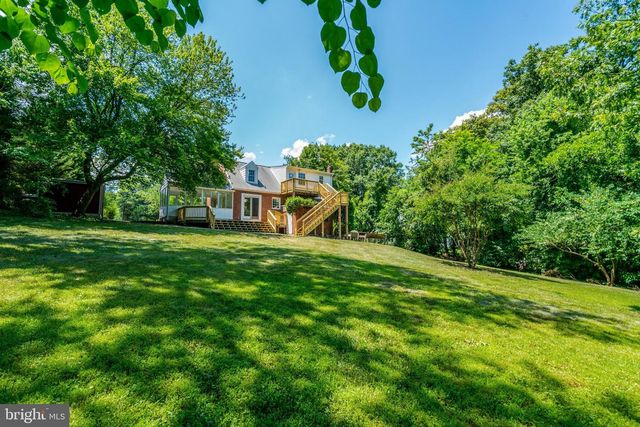 7107 COVENTRY RD, Alexandria, VA 22306