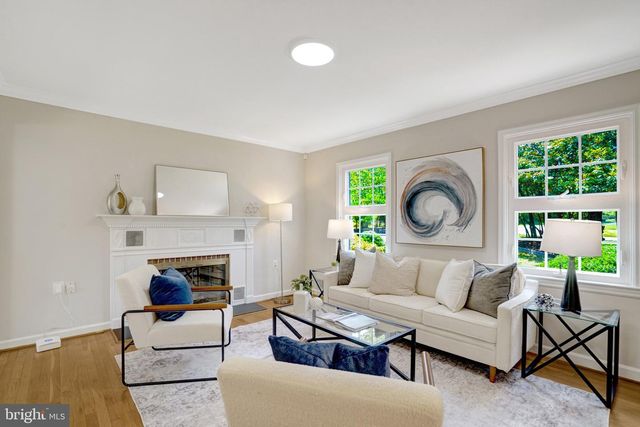7107 COVENTRY RD, Alexandria, VA 22306