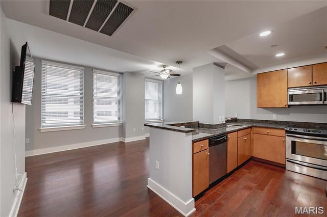 314 N Broadway 1405, St Louis, MO 63102