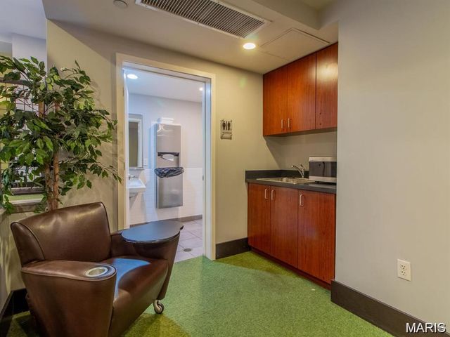 314 N Broadway 1405, St Louis, MO 63102