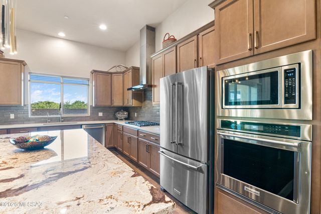 8882 E Placita Rio De Vidrio, Tucson, AZ 85749