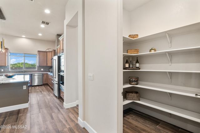 8882 E Placita Rio De Vidrio, Tucson, AZ 85749