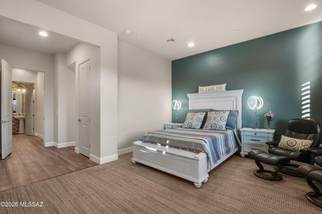 8882 E Placita Rio De Vidrio, Tucson, AZ 85749