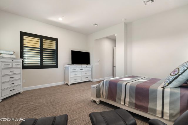 8882 E Placita Rio De Vidrio, Tucson, AZ 85749