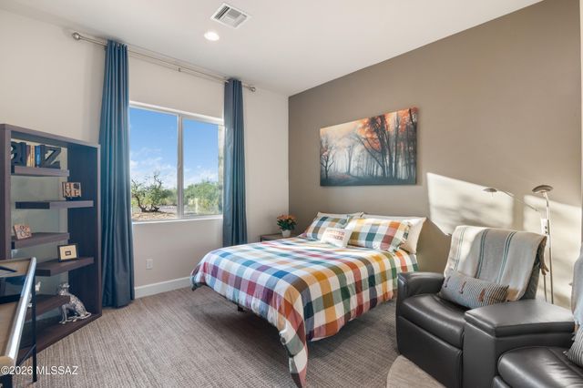 8882 E Placita Rio De Vidrio, Tucson, AZ 85749