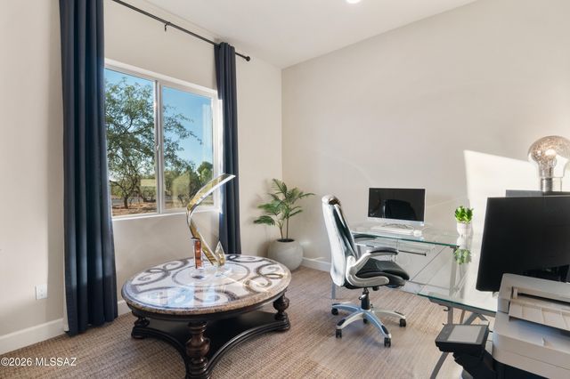 8882 E Placita Rio De Vidrio, Tucson, AZ 85749