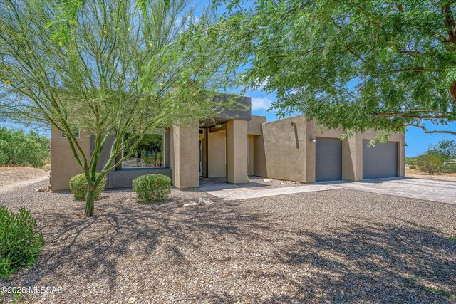 8882 E Placita Rio De Vidrio, Tucson, AZ 85749