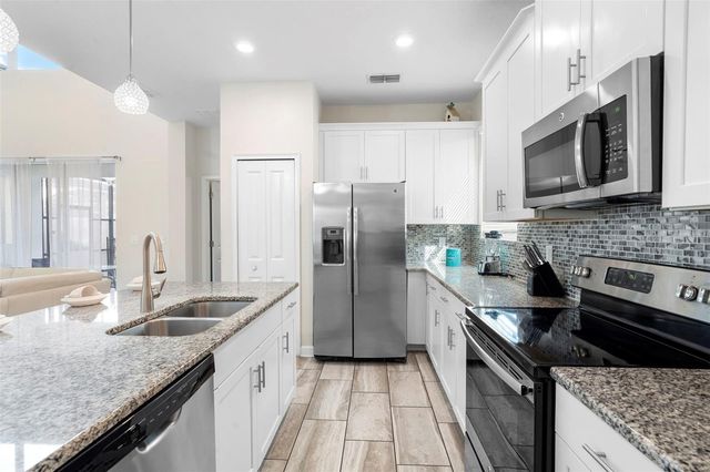 4778 KINGS CASTLE CIRCLE, Kissimmee, FL 34746