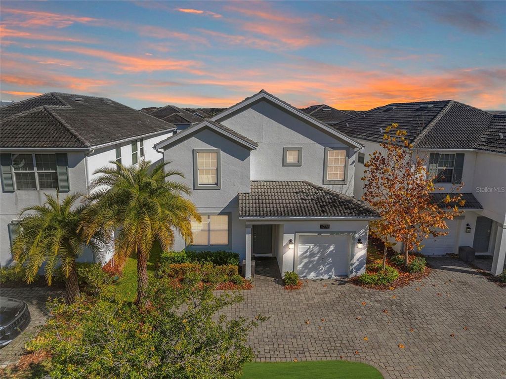 Image 2 of property listing at 4778 KINGS CASTLE CIRCLE, Kissimmee, FL 34746