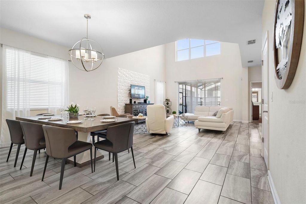 Image 24 of property listing at 4778 KINGS CASTLE CIRCLE, Kissimmee, FL 34746