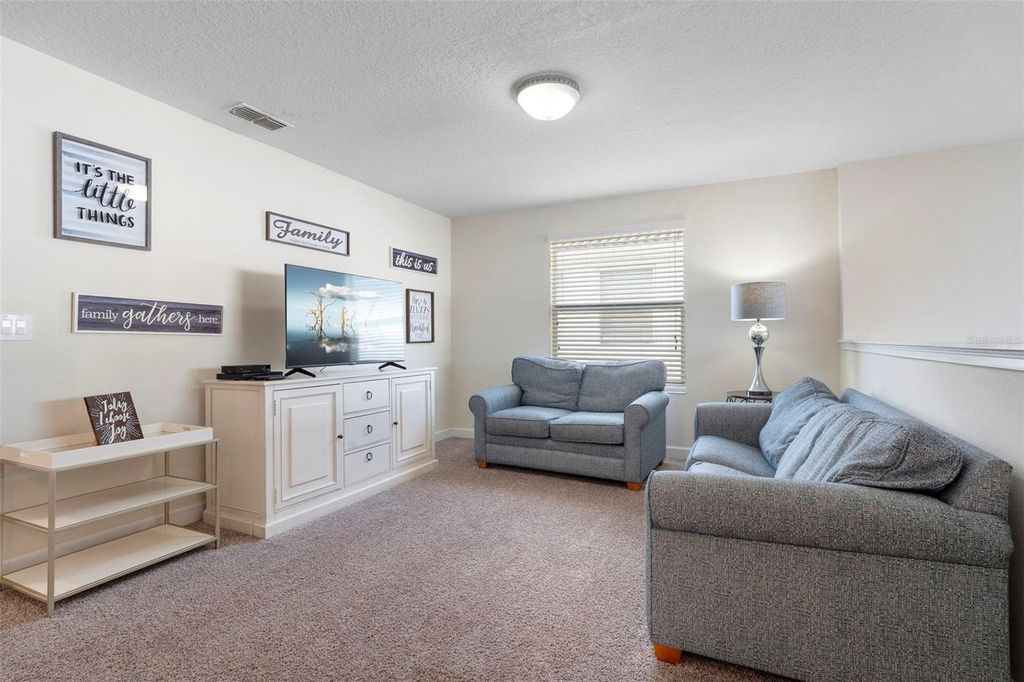 Image 40 of property listing at 4778 KINGS CASTLE CIRCLE, Kissimmee, FL 34746